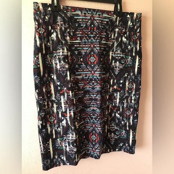 Monroe & Main Skirt~XL ⭐️ - Picture 2 of 8